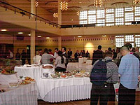 写真/会場での昼食風景